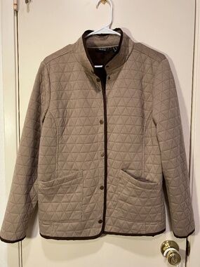 NEW SUSAN GRAVER BEIGE WEEKEND QUILTED LINED KNIT JACKET SMALL SNAP CLOSURE
